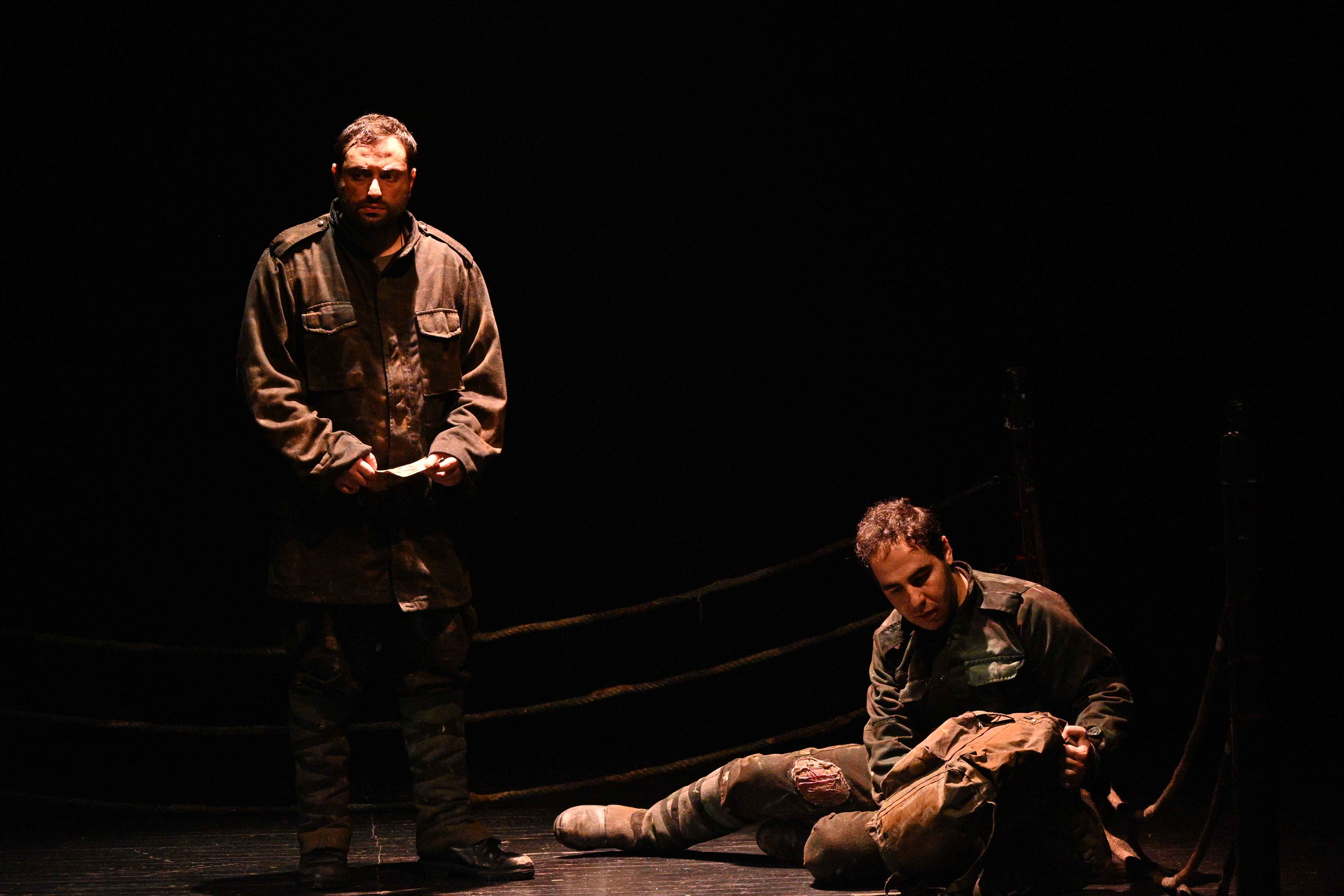 Ödüllü oyun “İnziva” Alan Kadıköy’de